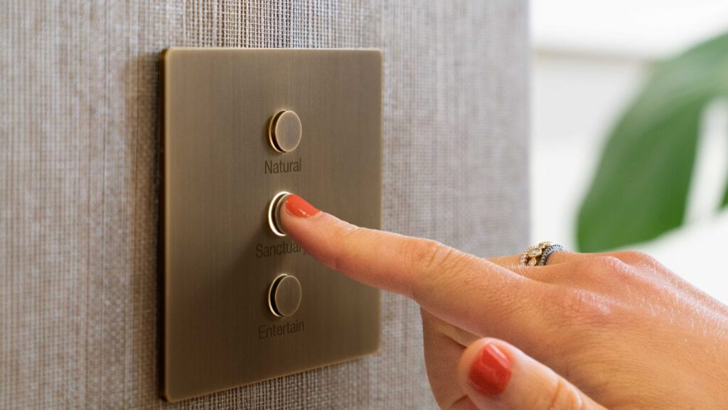 Pro Control blir Lutron Dealer och stärker erbjudandet inom ljus- och gardinstyrning